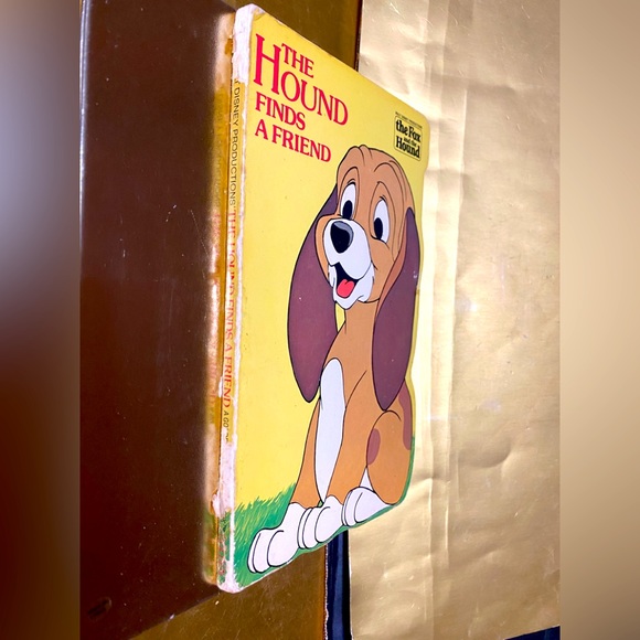 WALT DISNEY PRODUCTIONS 1981 THE FOX AND THE HOUND FINDS A FRIEND BOARD BOOK - Picture 15 of 15